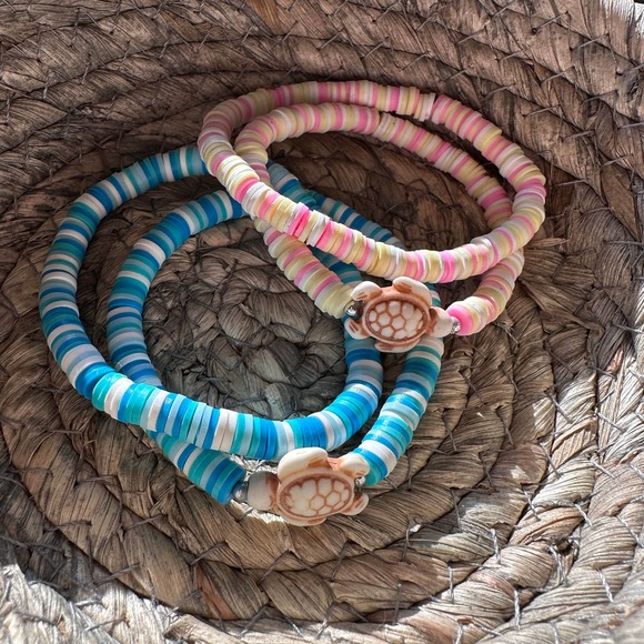 BFF Sea Turtle Bracelet Sets- 2 Sets of 2 Bracelets - Picture 3 of 3